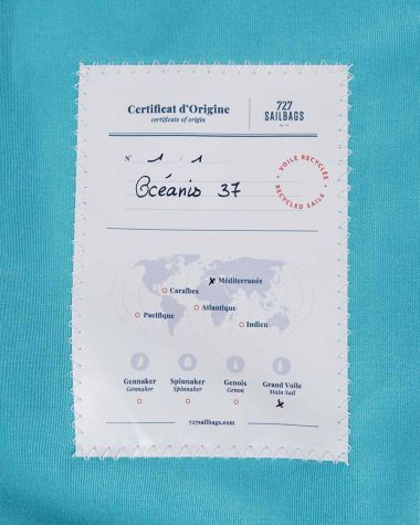 Cruise Bean Bag ⌀28 · Turquoise and White