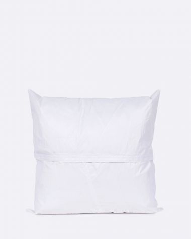 Cushion 20x20 in · Sail