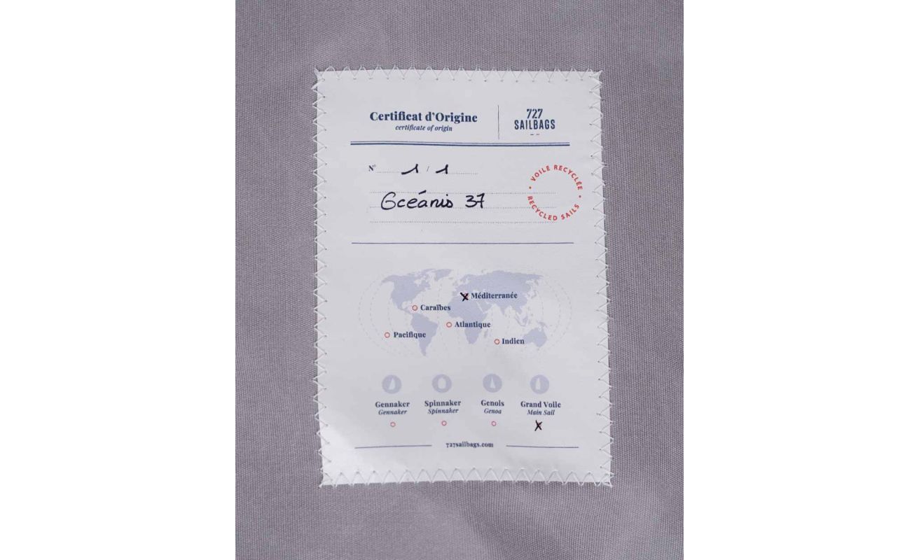 Cruise Bean Bag ⌀28 · Grey and Blue