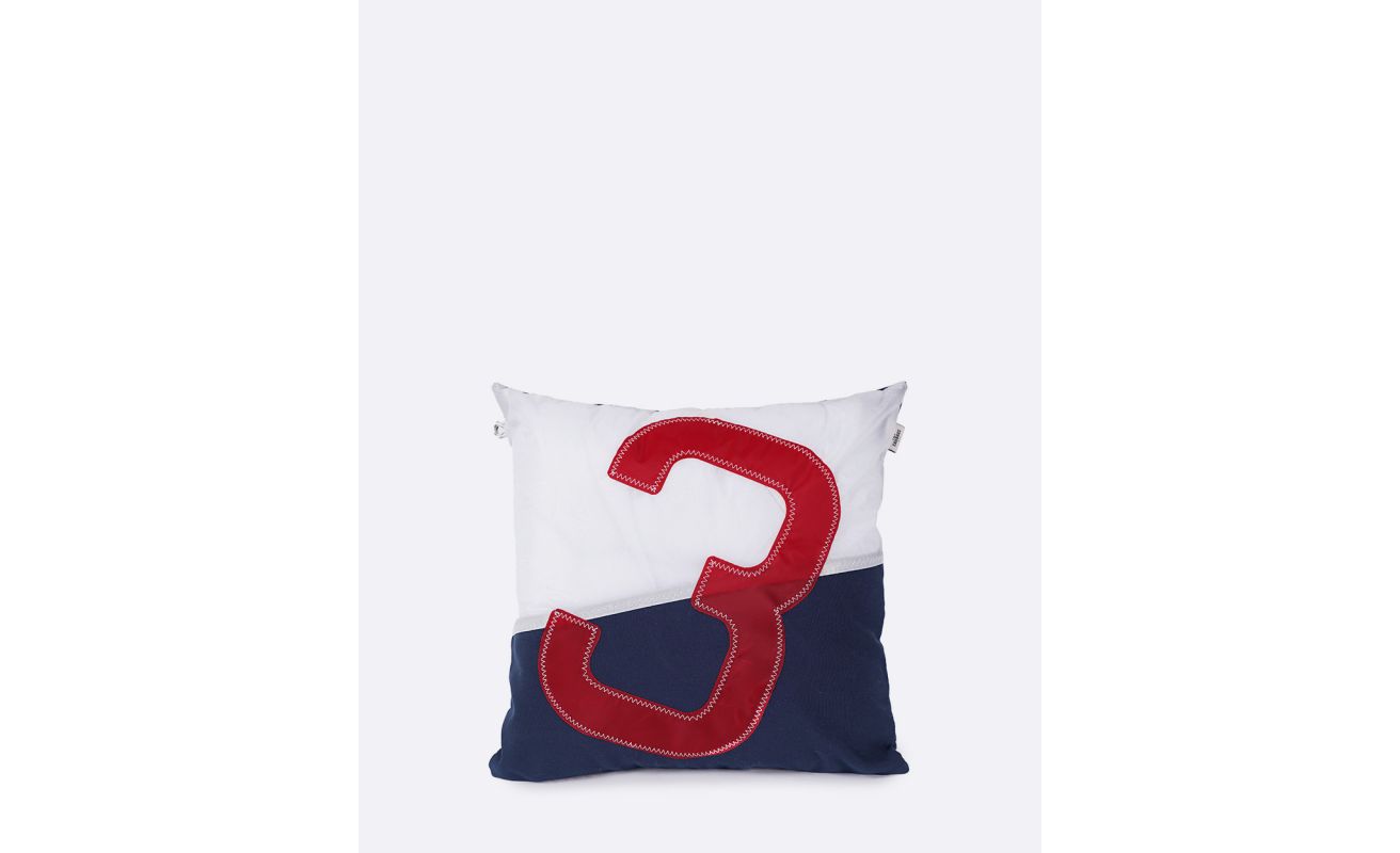 Cushion 15x15 in Navy · Random number