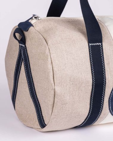 Onshore duffel bag · Linen and Navy Leather