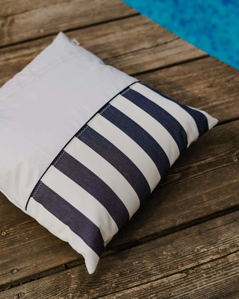 Cushion 20x20 in · Dolce Vita Navy Stripes