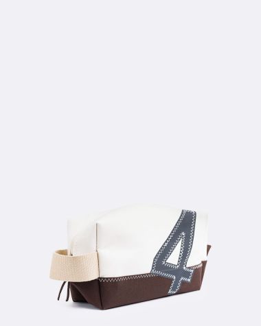 Windy Toiletry bag · Chocolate