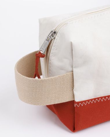 Windy Toiletry bag · Red