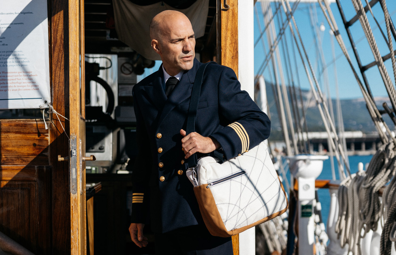 Business Bag: a working bag made from boat sail |727 Sailbags